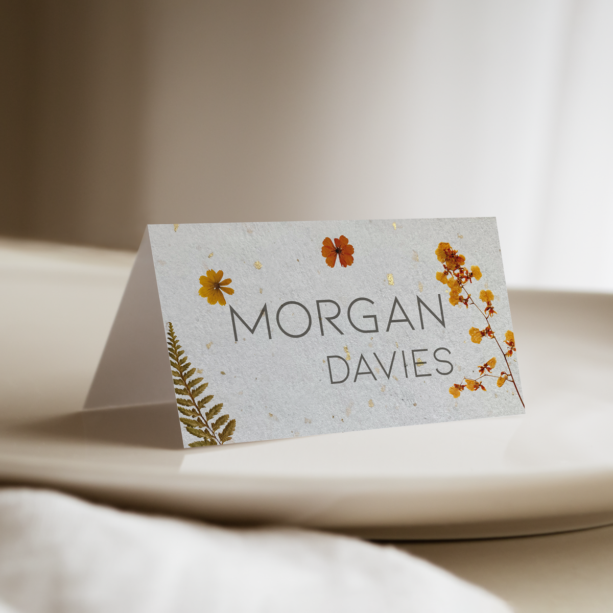 Gilded Flora Place Settings