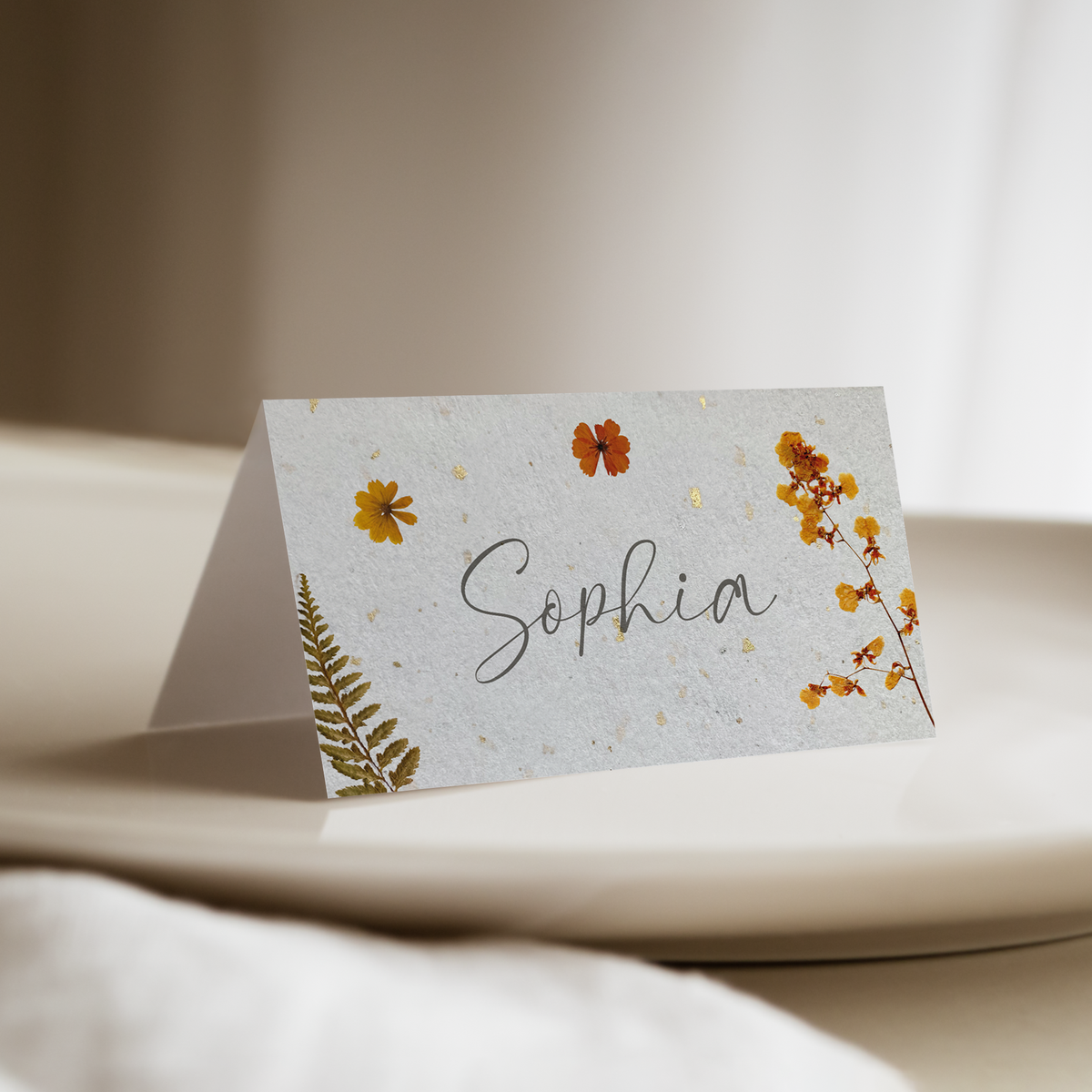 Gilded Flora Place Settings